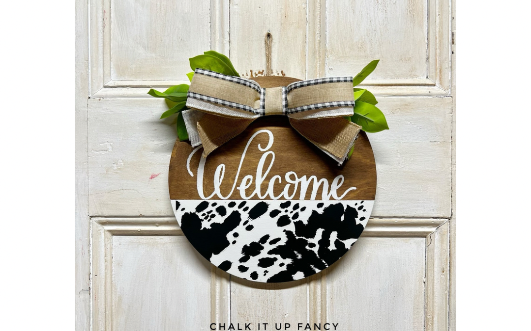DIY Welcome Sign Using Cow Print Transfer